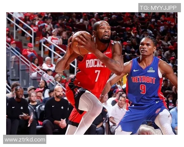 火箭逆转雷霆，取得系列赛首胜：团队精神与智慧的胜利